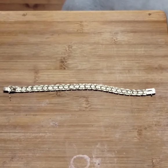 8" diamond accent bracelet - Picture 3 of 4